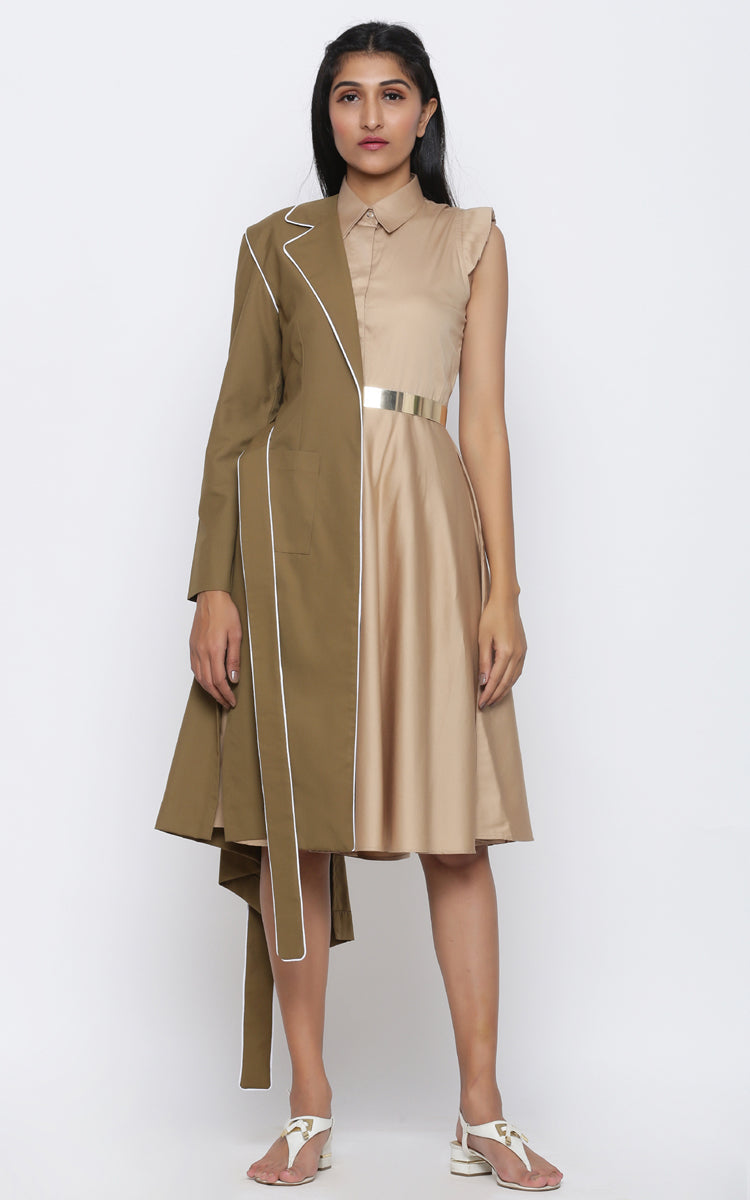 Camel Trench With White Pipen