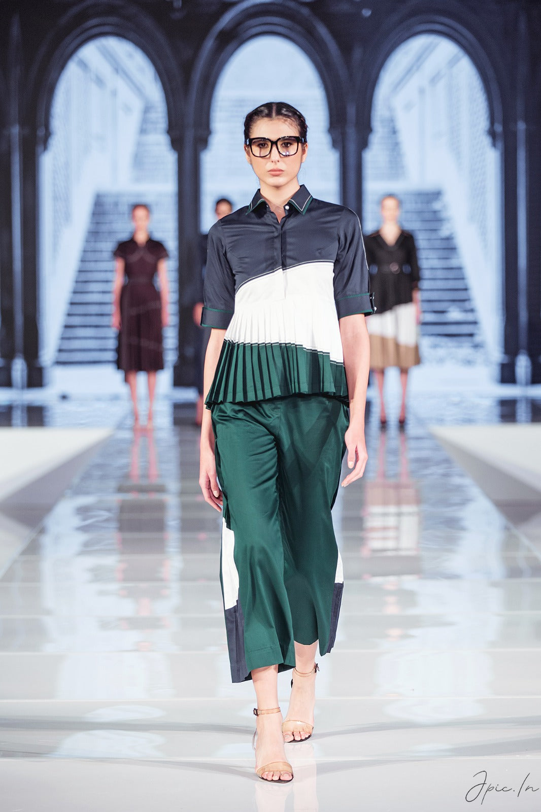 Bijli Top (Navy Blue and Green)