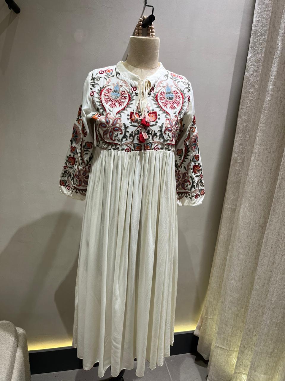 Multicolor thread White long dress